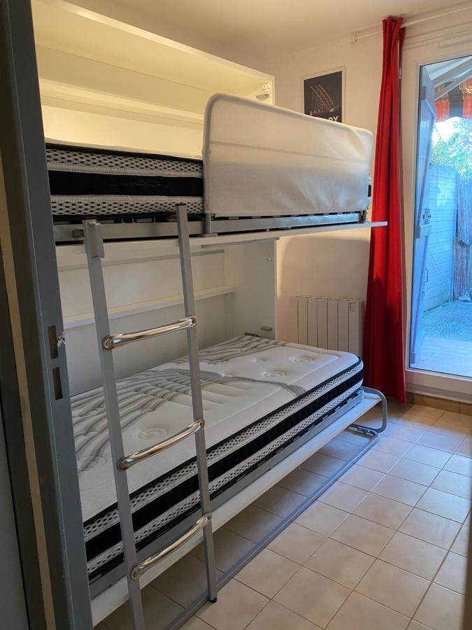 T2 Rez De Jardin 300M Plage De Beaucours Sanary Sur Mer Exterior foto